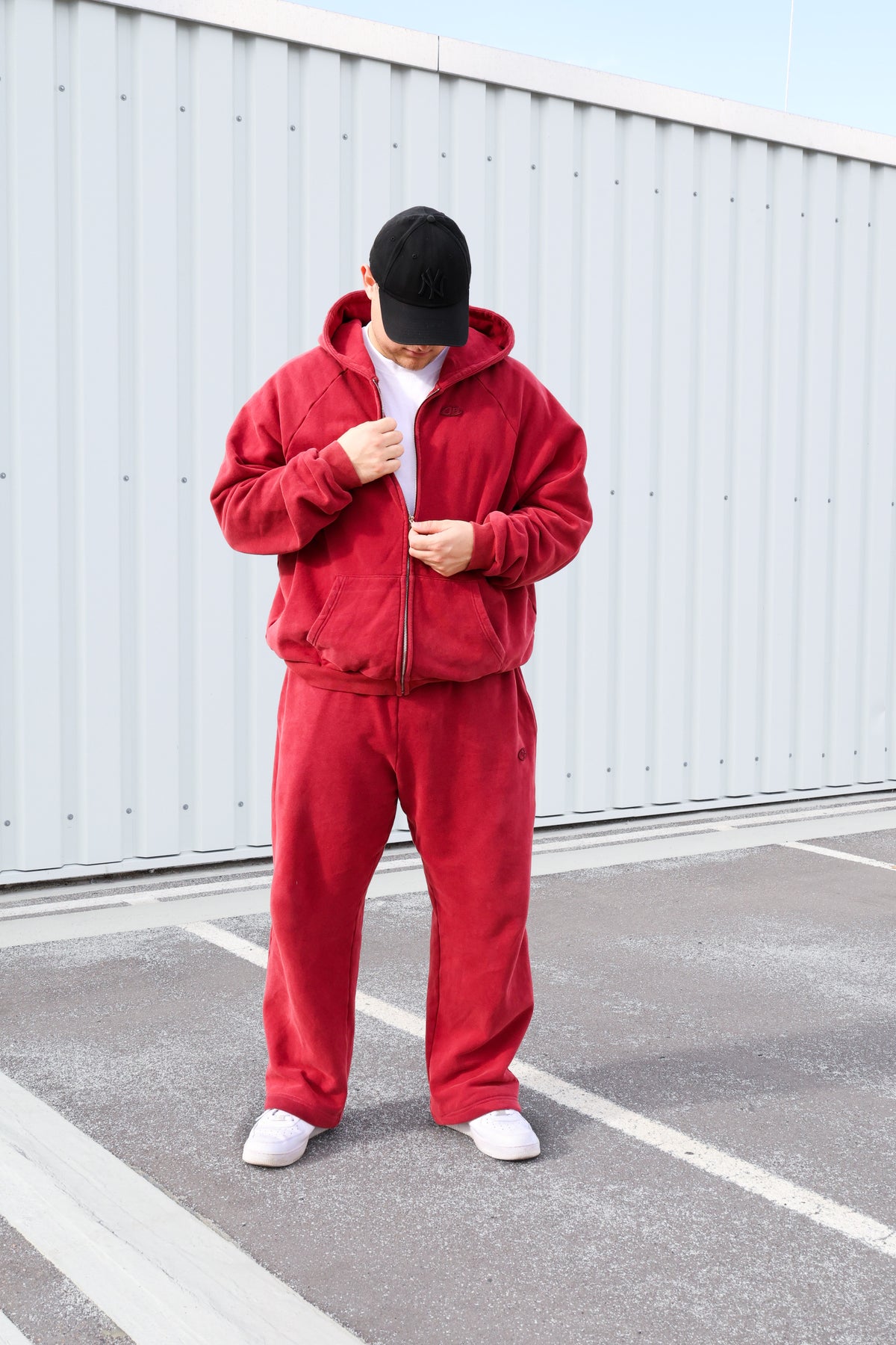 SYT Jogger Crimson