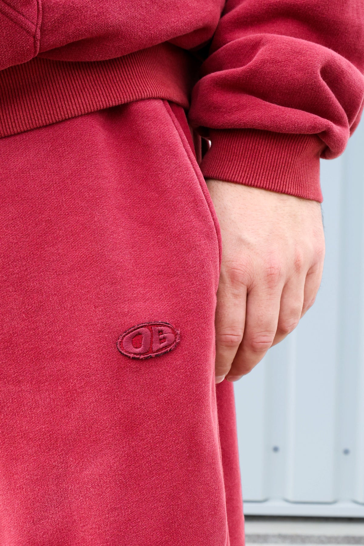 SYT Jogger Crimson